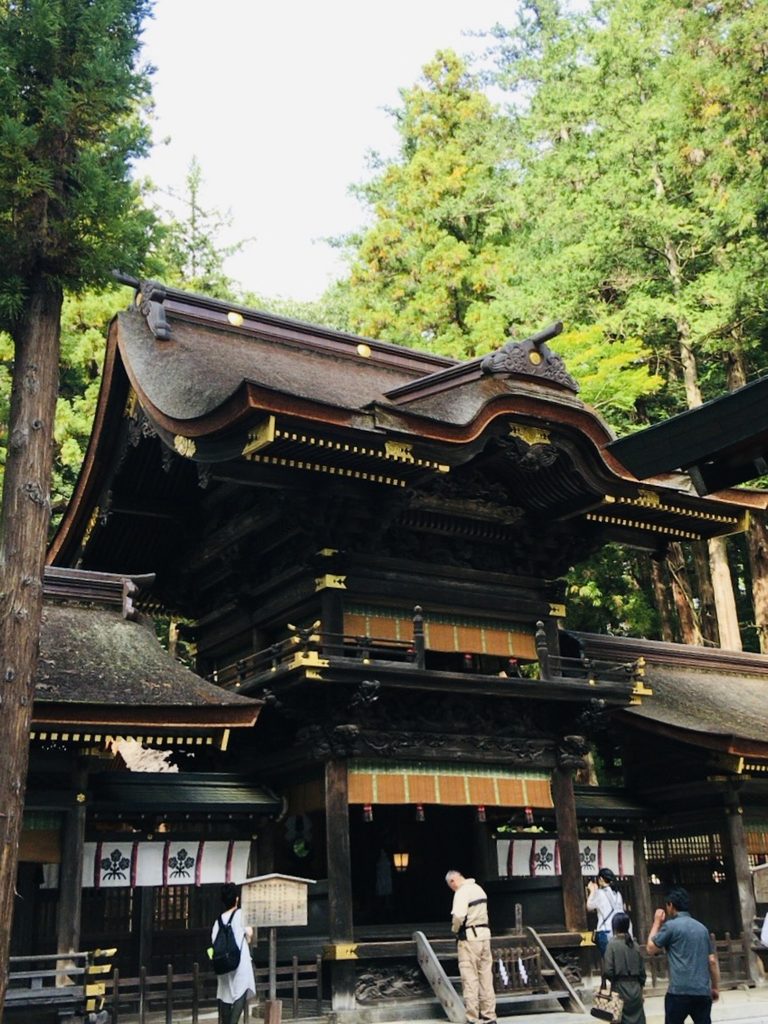 諏訪大社下社春宮の幣拝殿