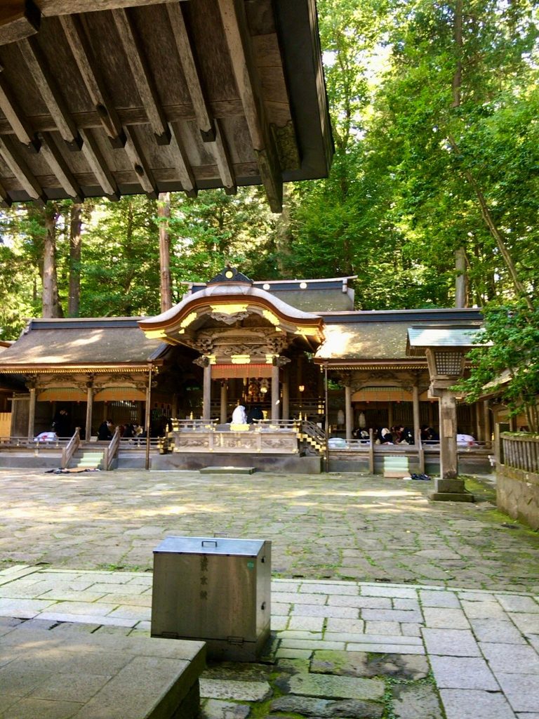 諏訪大社上社本宮の幣拝殿