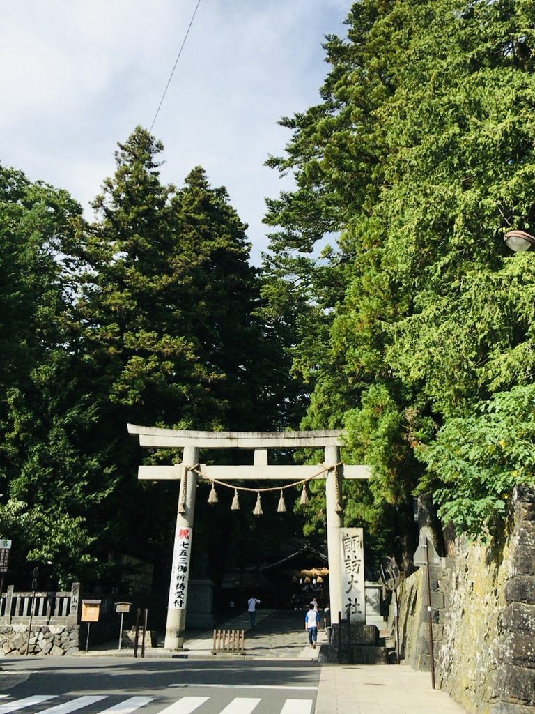 諏訪大社下社春宮の鳥居